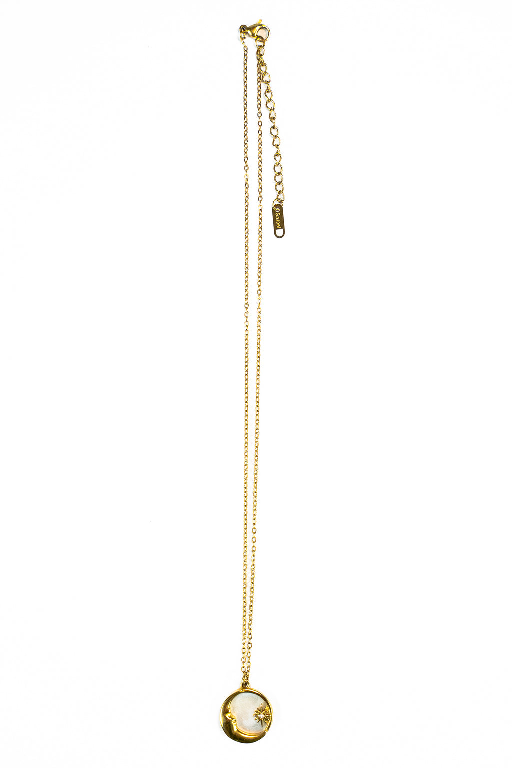 Pendentif collier spirituel Lune or nacre sur fond blanc 